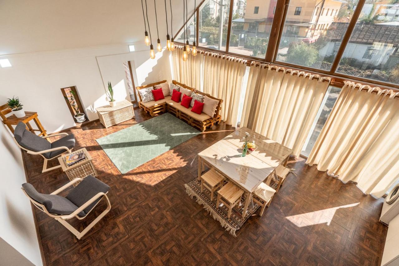 A Pousada Modern Loft Lighthouse Karakol Exterior foto